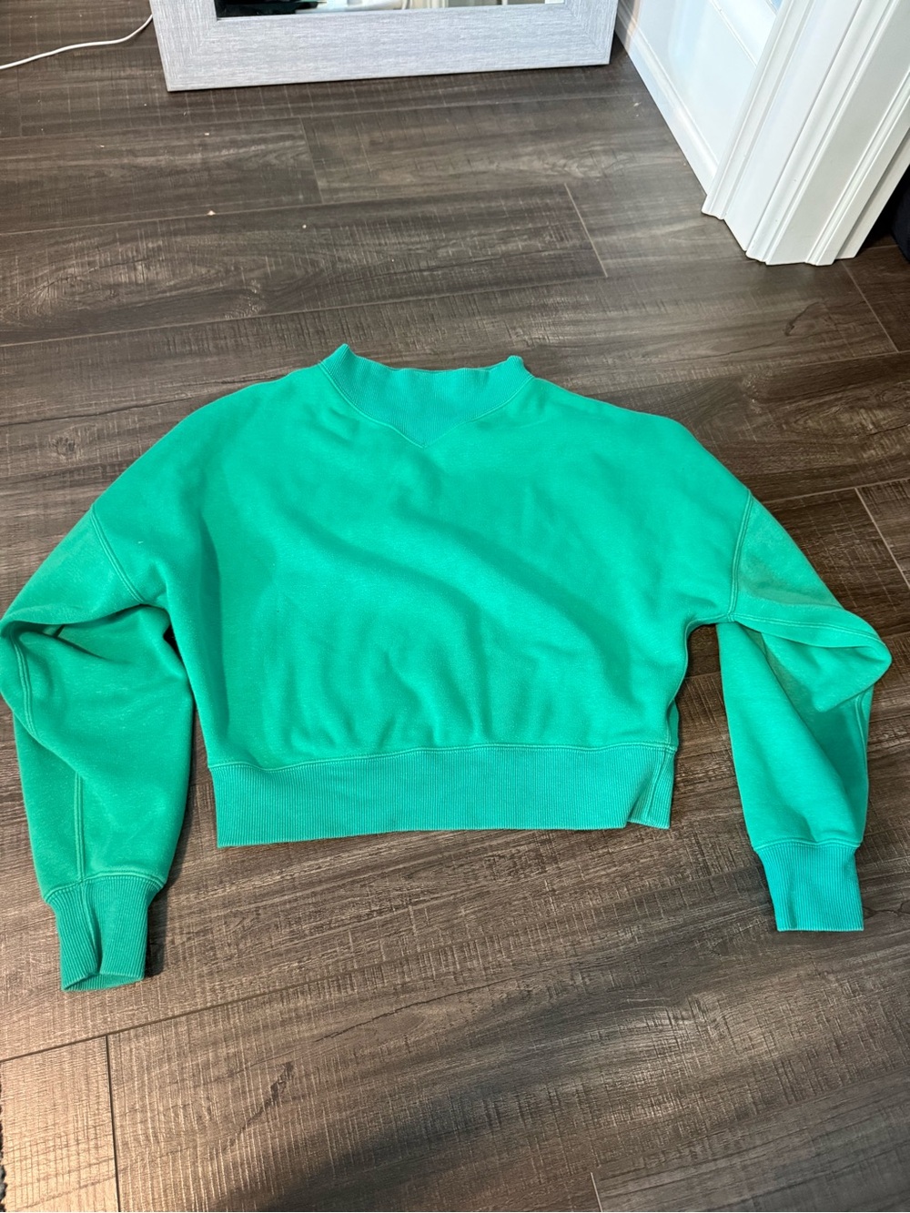 Women’s Cropped Crewneck Sweater in Teal